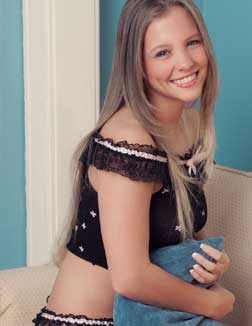 lavnya 22 year female call girls in Jalpaiguri